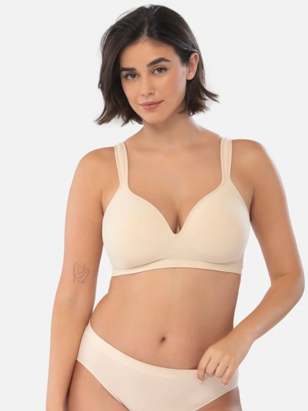 Underoutfit The Perfect Neckline Bra Large Style 460 Sand Adjustable Straps